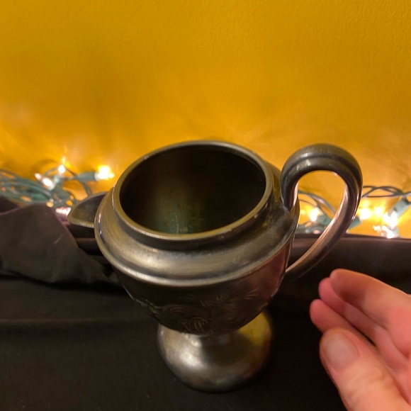 Silver plated goblet style cream and sugar - Picture 4 of 9